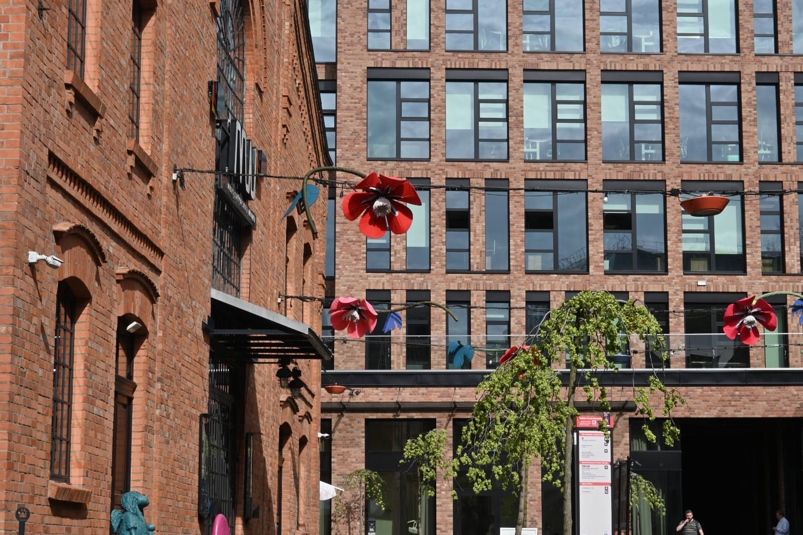 Always look on the bright side of life 🎼